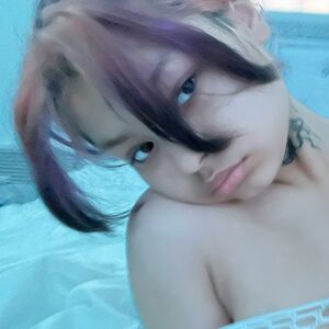 alien girl