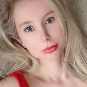 Amy Snow