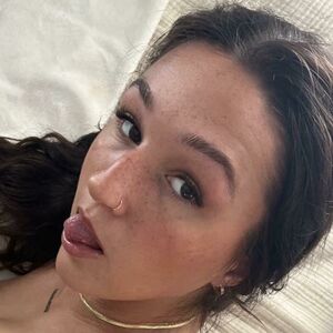 Anna Hendricks