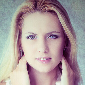 Anna Sahara