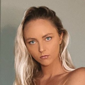 Annabelle Knight