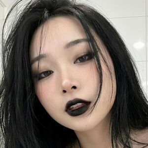 Asiangothgirlenya