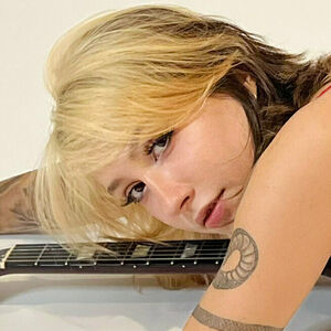 aurora.red_official