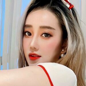 Uyen Betty
