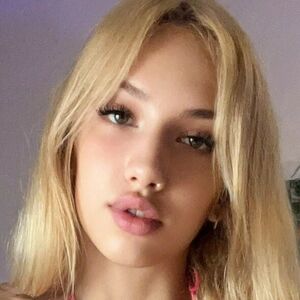blonde_sophie2