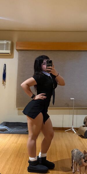 Alana Flores preview