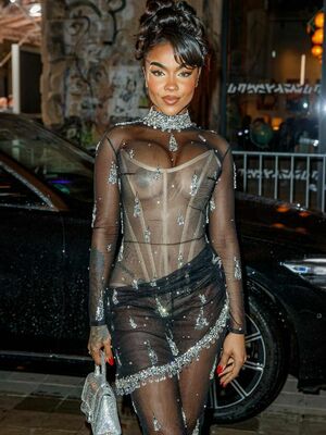 Alicia Awa preview