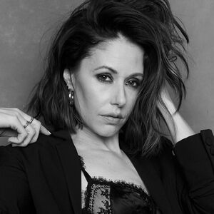 Amanda Crew preview
