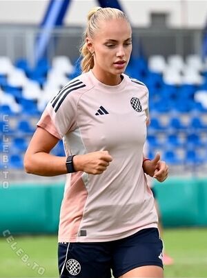 Ana Maria Marković preview