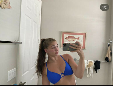 andrea.posnerrr preview