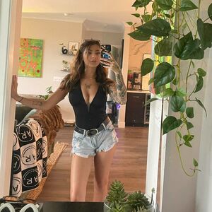 Andrea Russett preview