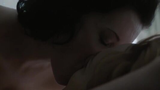 Anna Friel preview