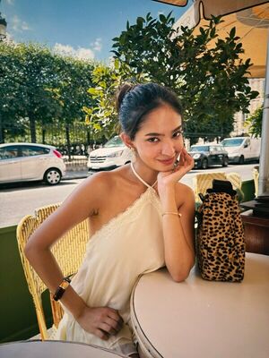 Anushka Sen preview