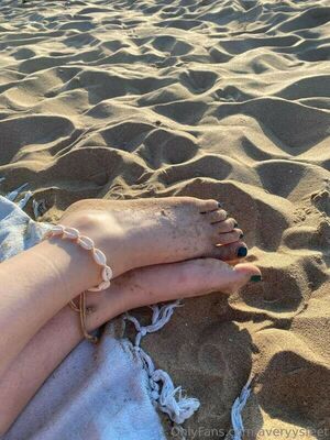 averyysfeet preview