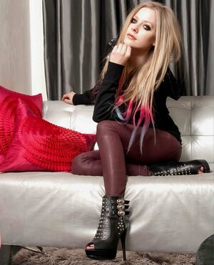 Avril Lavigne preview