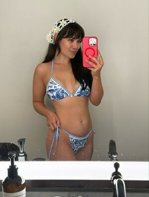 Beth Freeman preview