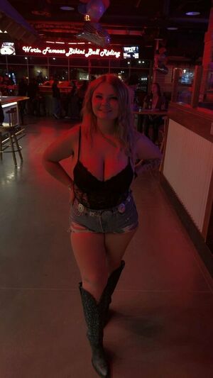 5ft2dmbblonde preview