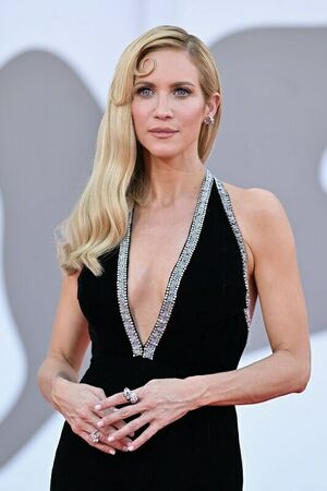 Brittany Snow preview